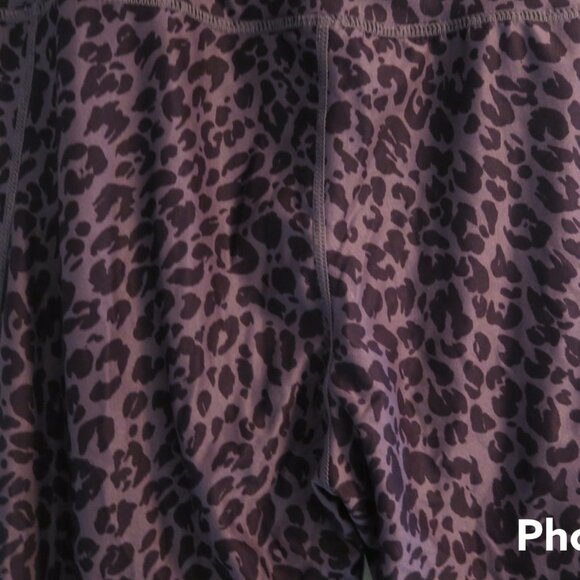 Juicy Couture sport animal print cheetah mesh leggings in gray and black size L - Picture 3 of 8